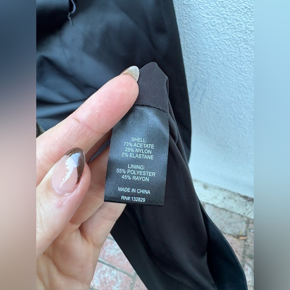 Helsa Heavy Satin Column Skirt in Black - Picture 7 of 7